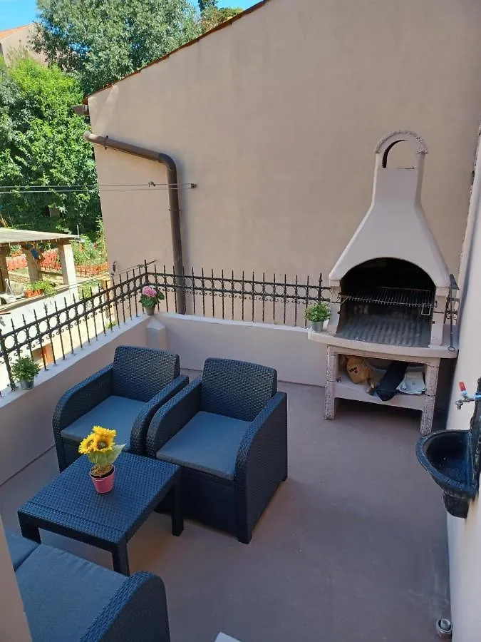 Apartman B & S With A Beautiful Terrace Póla 0*,  Horvátország